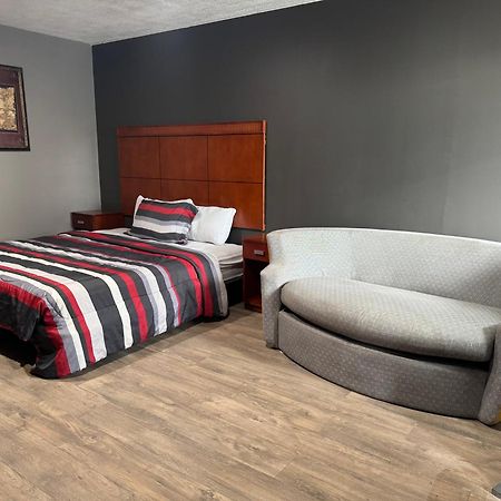 Budget Inn New Cumberland-Harrisburg-Hershey-York Екстериор снимка