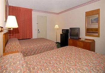 Budget Inn New Cumberland-Harrisburg-Hershey-York Екстериор снимка
